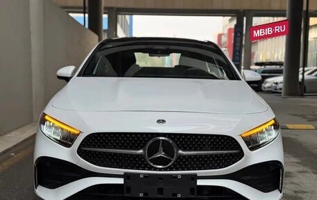 Mercedes-Benz A-Класс, 2023 год, 1 600 555 рублей, 2 фотография