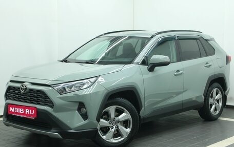 Toyota RAV4, 2020 год, 3 150 000 рублей, 2 фотография