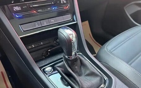 Volkswagen Touran III, 2021 год, 1 670 004 рублей, 21 фотография