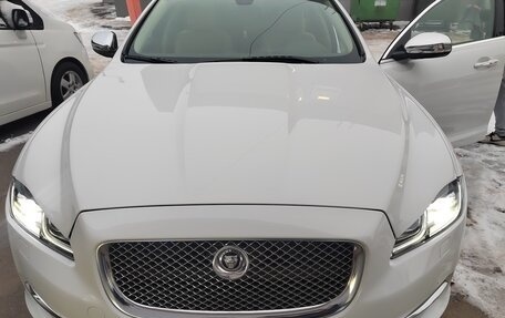 Jaguar XJ IV (X351), 2012 год, 1 770 000 рублей, 9 фотография
