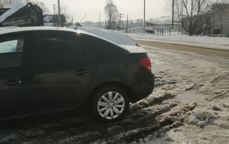 Chevrolet Cruze II, 2011 год, 650 000 рублей, 3 фотография