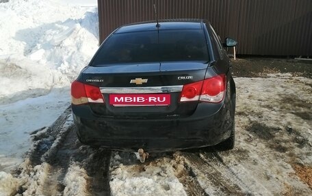 Chevrolet Cruze II, 2011 год, 650 000 рублей, 4 фотография