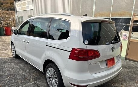 Volkswagen Sharan II, 2015 год, 990 000 рублей, 7 фотография