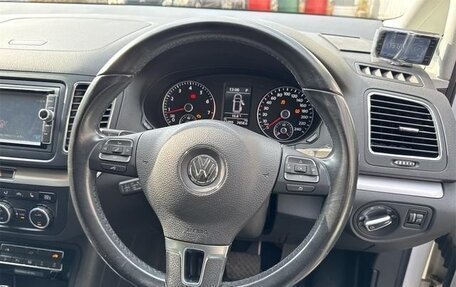 Volkswagen Sharan II, 2015 год, 990 000 рублей, 11 фотография