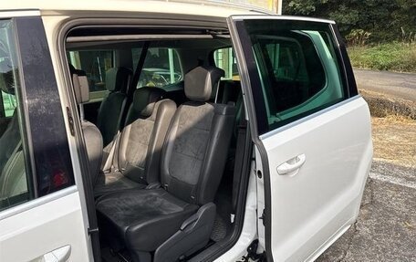 Volkswagen Sharan II, 2015 год, 990 000 рублей, 19 фотография