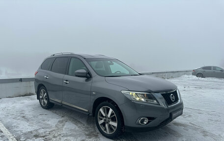 Nissan Pathfinder, 2015 год, 1 819 000 рублей, 3 фотография