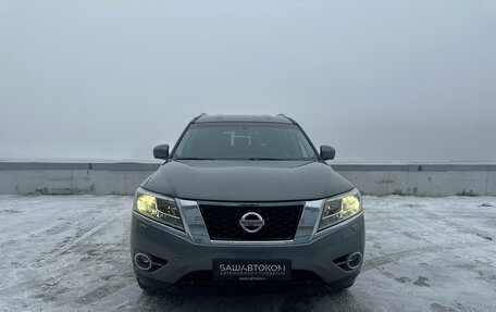 Nissan Pathfinder, 2015 год, 1 819 000 рублей, 2 фотография