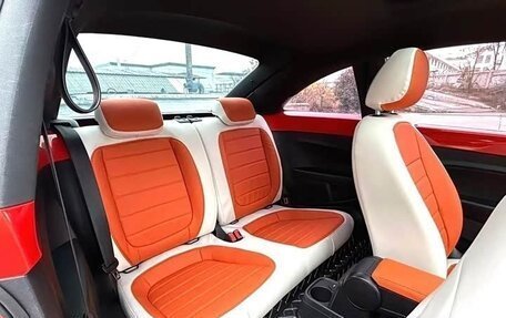 Volkswagen Beetle, 2019 год, 1 700 000 рублей, 9 фотография