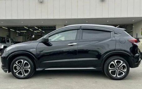 Honda Vezel, 2016 год, 1 720 000 рублей, 2 фотография