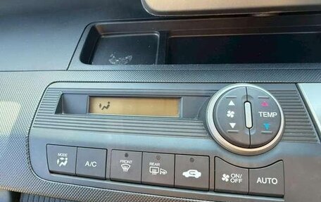 Honda Freed I, 2014 год, 1 044 444 рублей, 15 фотография