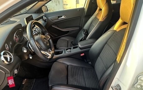 Mercedes-Benz GLA, 2018 год, 3 200 000 рублей, 6 фотография