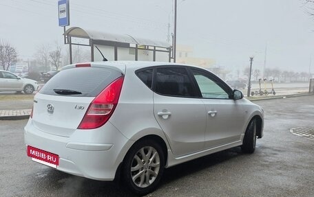 Hyundai i30 I, 2011 год, 780 000 рублей, 3 фотография