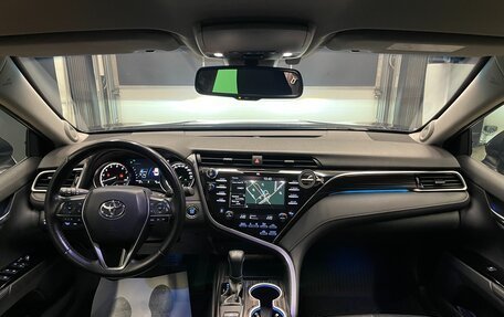 Toyota Camry, 2020 год, 2 900 000 рублей, 14 фотография