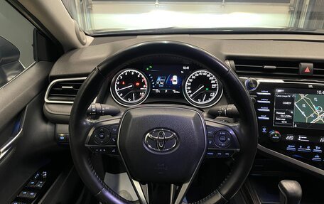 Toyota Camry, 2020 год, 2 900 000 рублей, 17 фотография