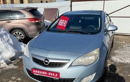 Opel Astra J, 2011 год, 650 000 рублей, 2 фотография