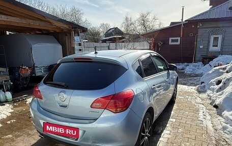 Opel Astra J, 2011 год, 650 000 рублей, 6 фотография