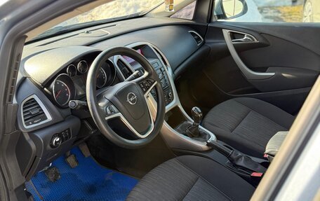 Opel Astra J, 2011 год, 650 000 рублей, 16 фотография