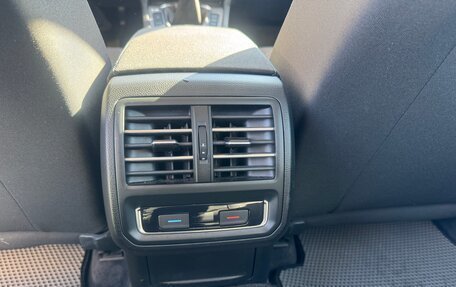 Volkswagen Passat B8 рестайлинг, 2018 год, 1 700 000 рублей, 9 фотография