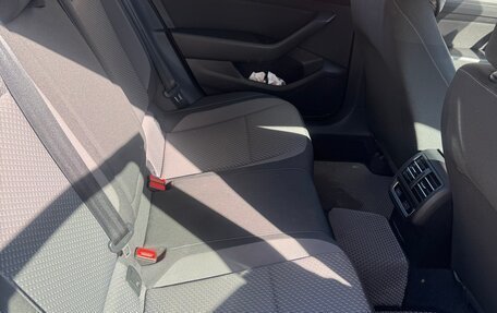 Volkswagen Passat B8 рестайлинг, 2018 год, 1 700 000 рублей, 18 фотография