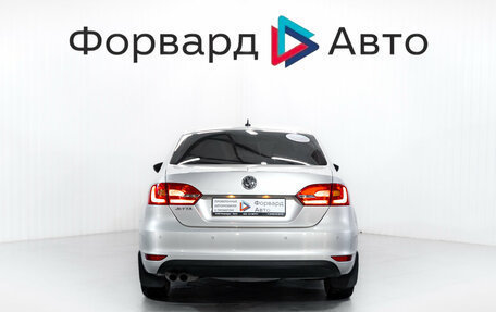 Volkswagen Jetta VI, 2011 год, 950 000 рублей, 7 фотография