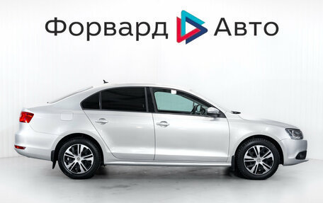 Volkswagen Jetta VI, 2011 год, 950 000 рублей, 9 фотография