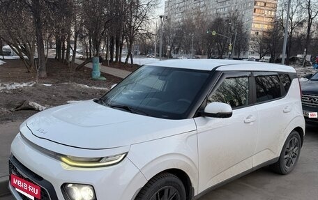 KIA Soul III, 2021 год, 1 600 000 рублей, 2 фотография