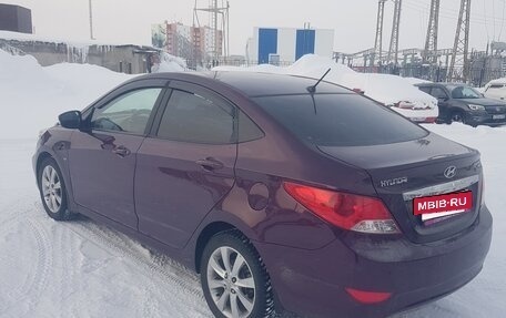 Hyundai Solaris II рестайлинг, 2012 год, 850 000 рублей, 3 фотография