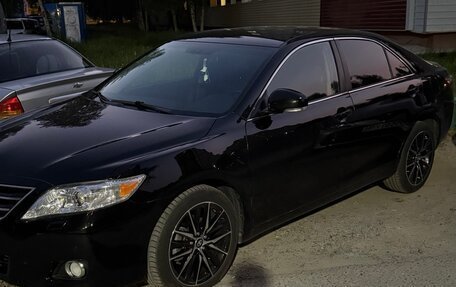 Toyota Camry, 2010 год, 1 460 000 рублей, 2 фотография