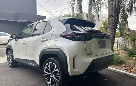 Toyota C-HR I рестайлинг, 2022 год, 1 633 000 рублей, 6 фотография