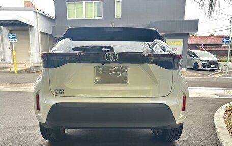 Toyota C-HR I рестайлинг, 2022 год, 1 633 000 рублей, 7 фотография