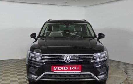 Volkswagen Tiguan II, 2019 год, 2 499 990 рублей, 2 фотография