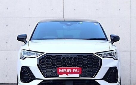 Audi Q3, 2022 год, 2 150 001 рублей, 2 фотография