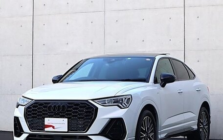 Audi Q3, 2022 год, 2 150 001 рублей, 10 фотография