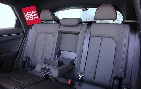 Audi Q3, 2022 год, 2 150 001 рублей, 24 фотография