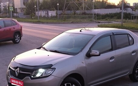 Renault Logan II, 2016 год, 550 000 рублей, 1 фотография