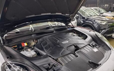 Porsche Cayenne III, 2022 год, 11 000 000 рублей, 16 фотография