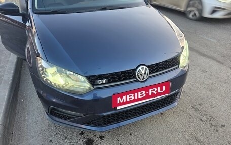 Volkswagen Polo VI (EU Market), 2017 год, 1 195 000 рублей, 2 фотография