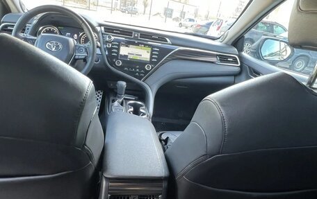 Toyota Camry, 2018 год, 3 150 000 рублей, 11 фотография