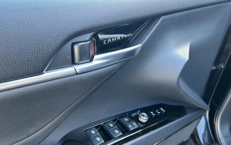 Toyota Camry, 2018 год, 3 150 000 рублей, 13 фотография