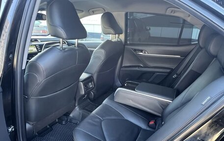 Toyota Camry, 2018 год, 3 150 000 рублей, 15 фотография