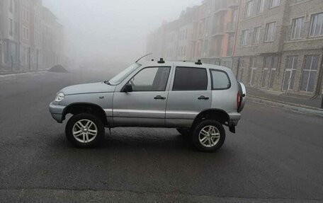 Chevrolet Niva I рестайлинг, 2003 год, 330 000 рублей, 10 фотография
