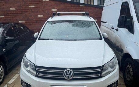 Volkswagen Tiguan I, 2016 год, 2 400 000 рублей, 2 фотография