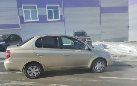 Toyota Platz, 2001 год, 179 000 рублей, 1 фотография