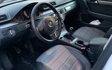 Volkswagen Passat B7, 2012 год, 1 100 000 рублей, 8 фотография