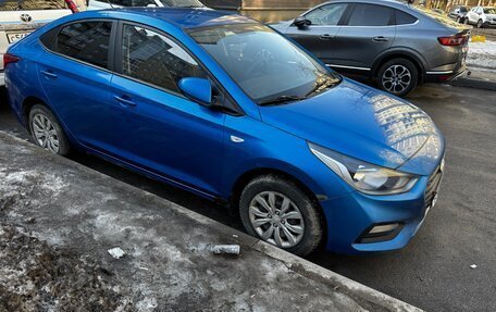 Hyundai Solaris II рестайлинг, 2019 год, 750 000 рублей, 4 фотография