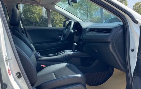 Honda Vezel, 2022 год, 1 410 840 рублей, 15 фотография