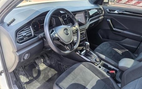 Volkswagen T-Roc I, 2022 год, 2 750 000 рублей, 9 фотография