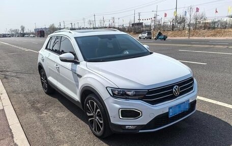 Volkswagen T-Roc I, 2022 год, 2 750 000 рублей, 3 фотография