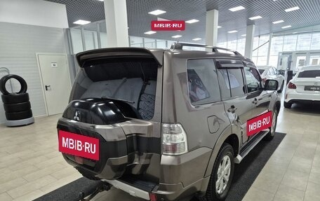 Mitsubishi Pajero IV, 2015 год, 2 196 000 рублей, 5 фотография