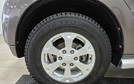 Mitsubishi Pajero IV, 2015 год, 2 196 000 рублей, 31 фотография